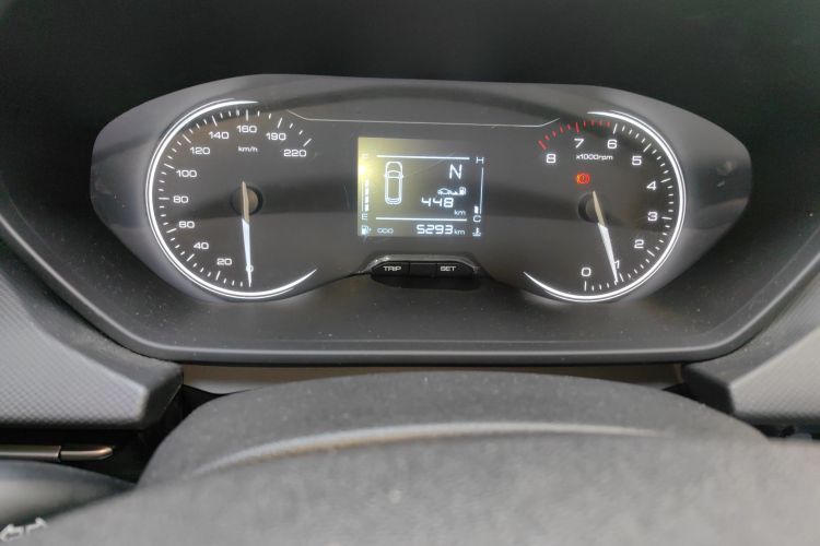 五菱汽车 五菱星驰 2022款 1.5L 手动自由型中控内饰15