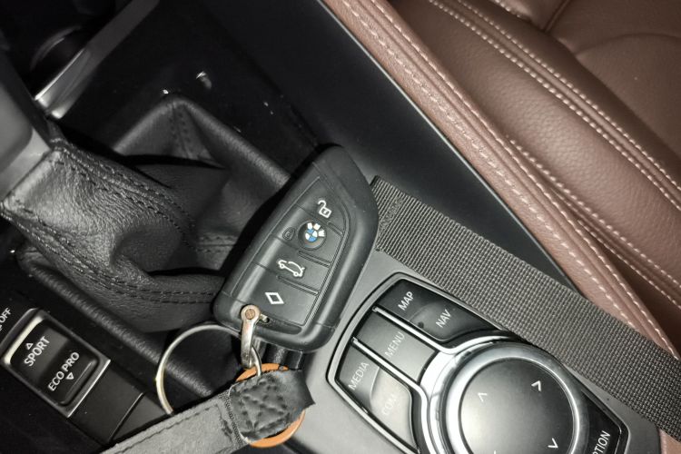 宝马X1 2018款 xDrive20Li 尊享型中控内饰7001