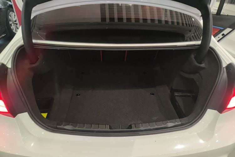 宝马3系 2019款 320i M运动套装局部细节23