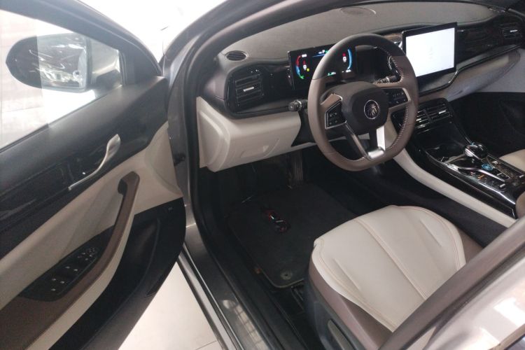 比亚迪 秦PLUS 2023款 冠军版 DM-i 55KM领先型中控内饰20