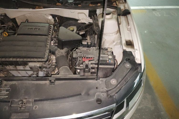 大众 2019款 朗逸启航 1.5L 手动风尚版 国VI机舱底盘26