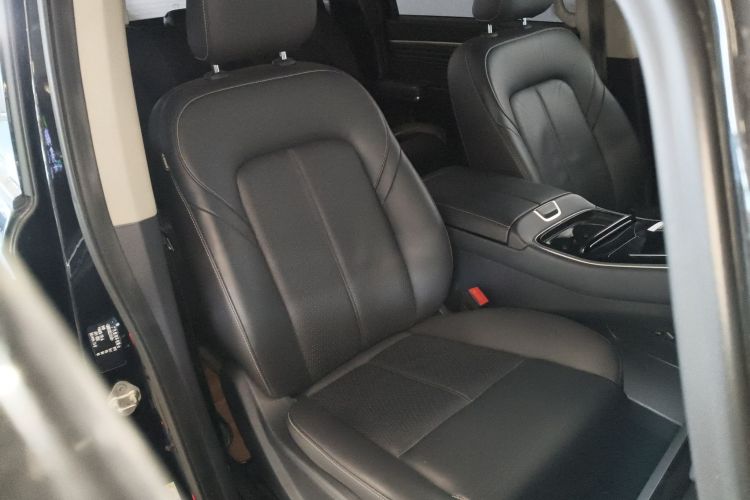 广汽传祺 传祺M8 2021款 领秀系列 390T 至尊版局部细节41