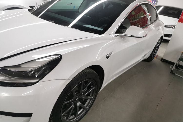 特斯拉 Model 3 2020款 改款 标准续航后驱升级版车身外观4