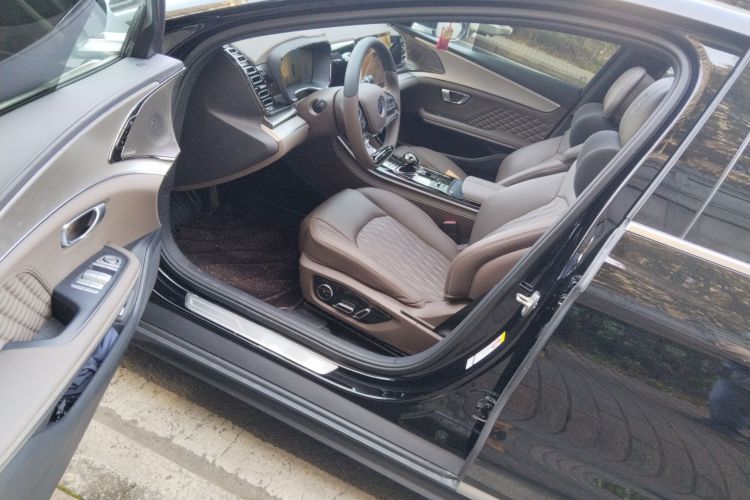 比亚迪 汉 2022款 DM-i 121KM 尊荣型中控内饰19