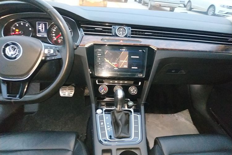 大众 迈腾 2018款 330TSI DSG 领先型中控内饰16