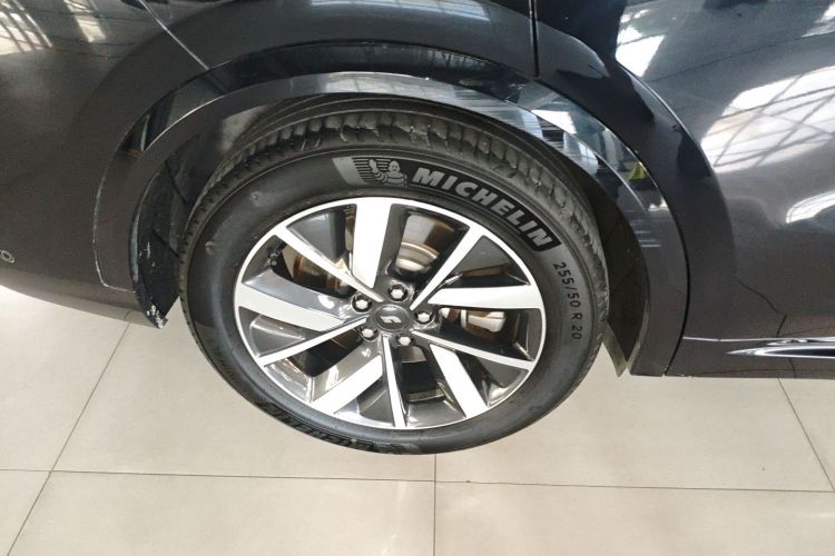 理想汽车 理想L8 2023款 Pro车身外观6008