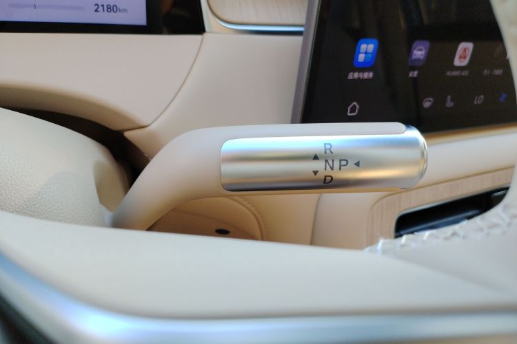 鸿蒙智行 尚界H5 2025款 纯电 Max 长续航中控内饰18