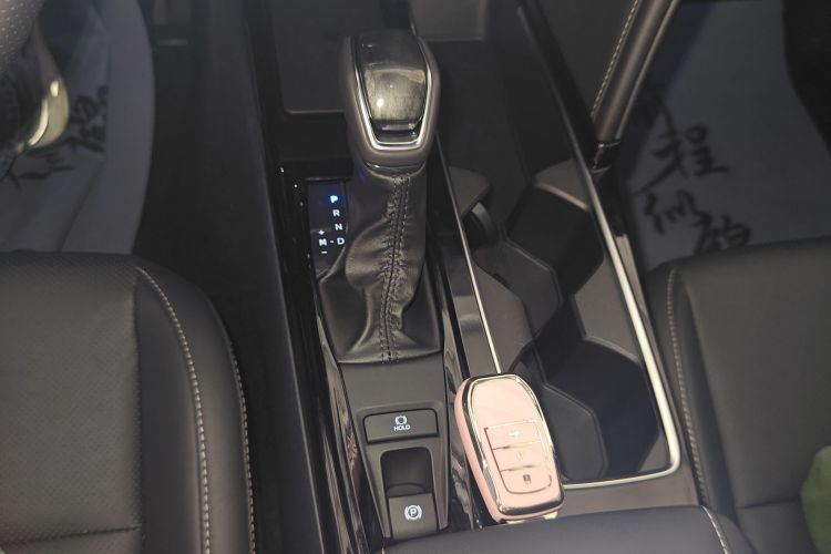 丰田 凯美瑞 2024款 2.0GVP 豪华版局部细节18