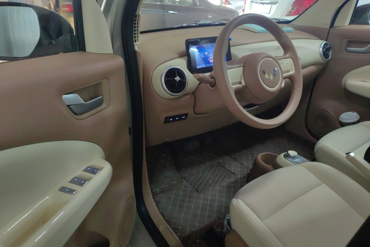 五菱汽车 宏光MINIEV 2025款 四门版 进阶款中控内饰20