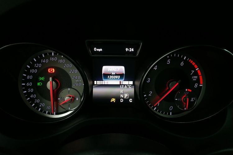 奔驰CLA 2016款 CLA 200 动感型中控内饰14