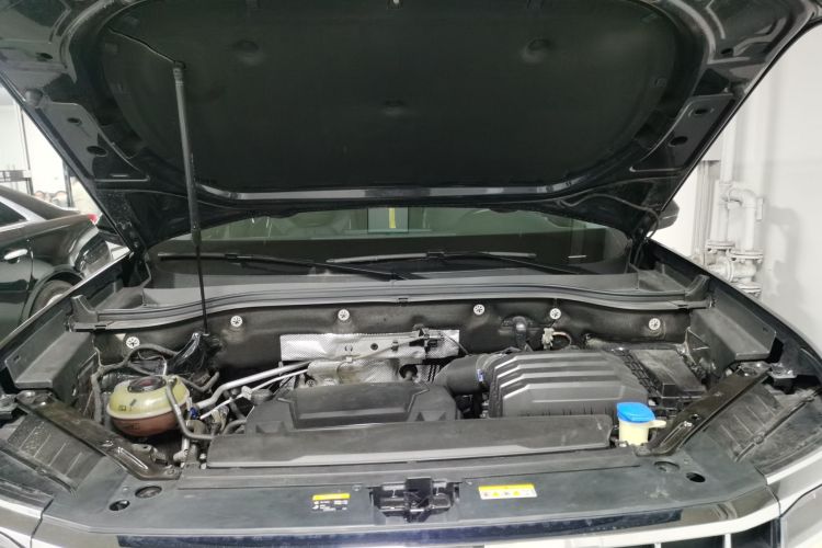 大众 途昂 2023款 380TSI 四驱尊享豪华版机舱底盘24