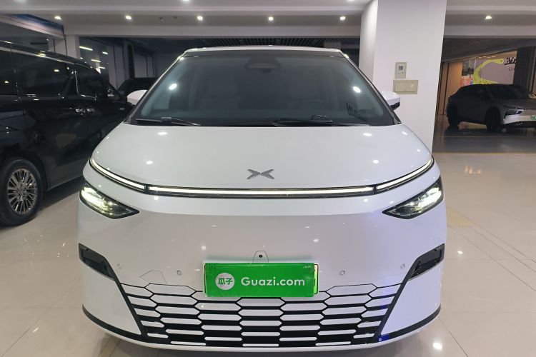 小鹏X9 2024款 702超长续航Max车身外观2