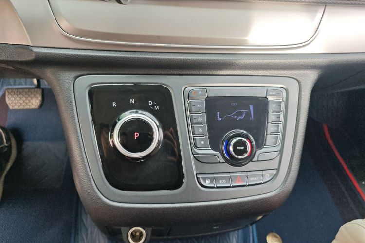 上汽大通MAXUS 大通G20 2023款 ES 2.0T 汽油自动超值版局部细节18