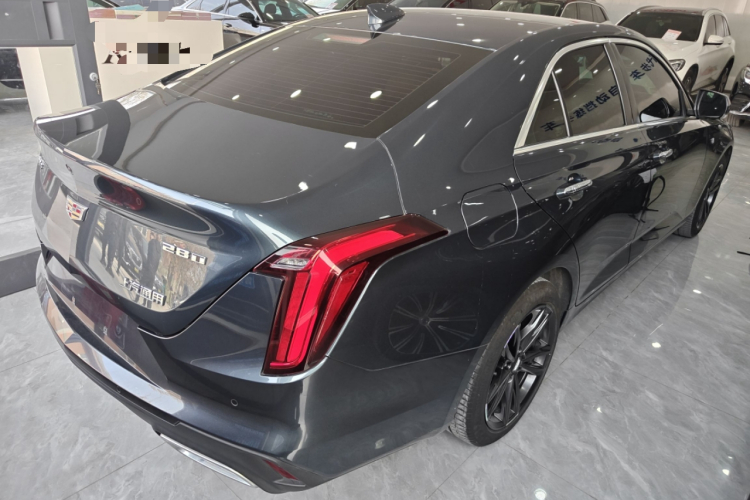 凯迪拉克CT4 2021款 28T 豪华型车身外观7