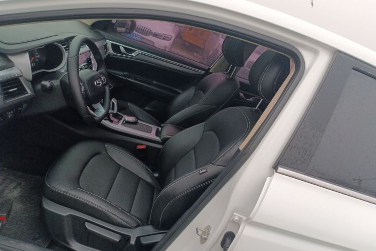 吉利汽车 帝豪GL 2019款 1.5T DCT精英智享型中控内饰19