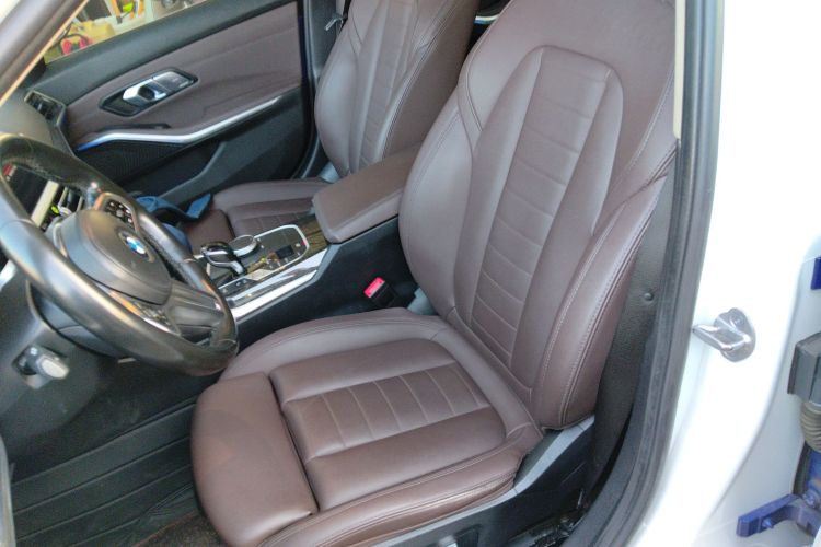 宝马3系 2021款 325Li M运动套装中控内饰19