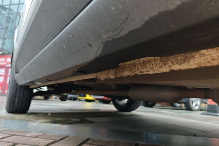 长安CS55PLUS 2020款 1.5T 自动炫动型机舱底盘29