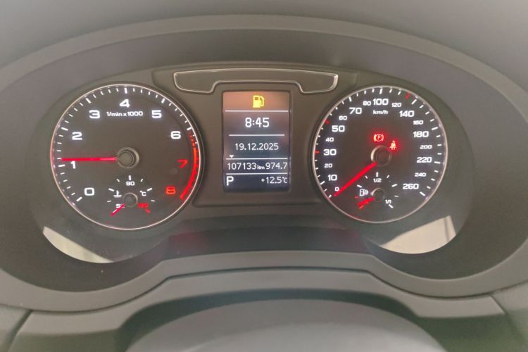 奥迪Q3 2016款 40 TFSI quattro 全时四驱运动型中控内饰14