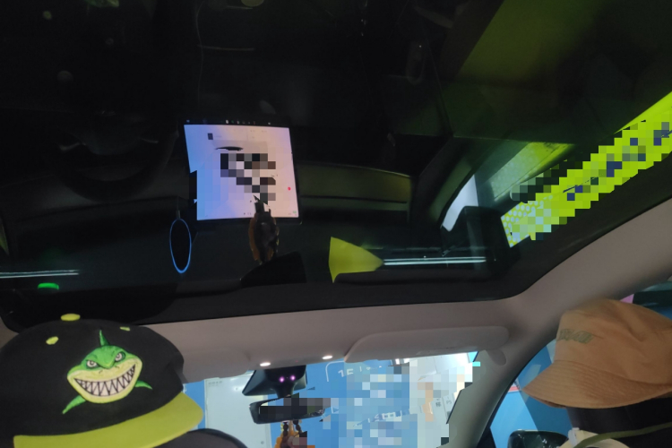 特斯拉 Model Y 2022款 后轮驱动版中控内饰22