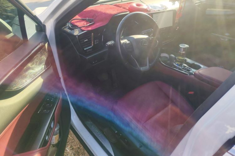 雷克萨斯NX 2023款 350h 前驱 创悦版中控内饰20