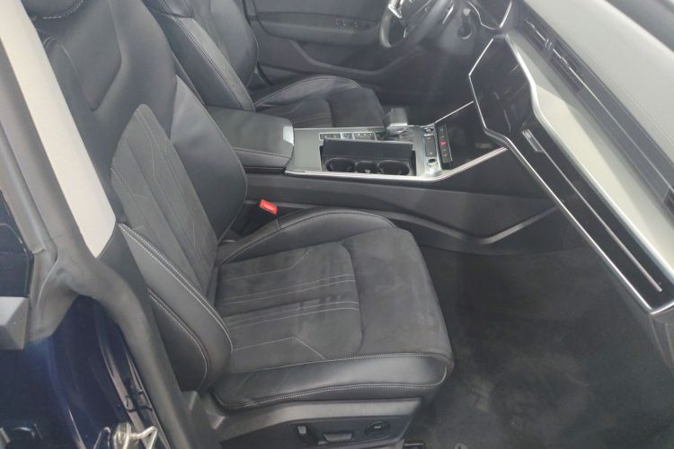 奥迪A7L 2022款 45 TFSI S-line 筑梦未来版局部细节41