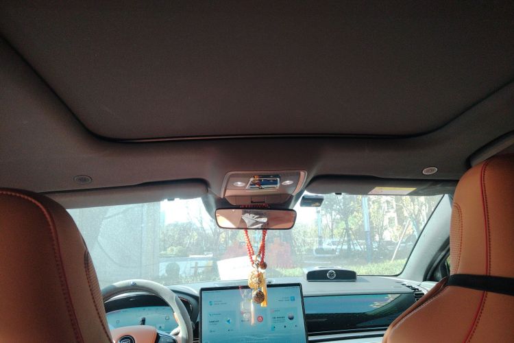 比亚迪 汉 2022款 DM-i 121KM 尊荣型中控内饰22