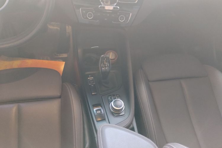 宝马X1 2022款 sDrive25Li 领先型中控内饰18