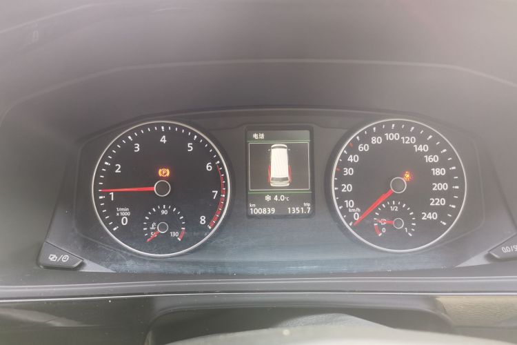 大众 迈特威 2017款 2.0TSI 四驱尊享版 7座局部细节14