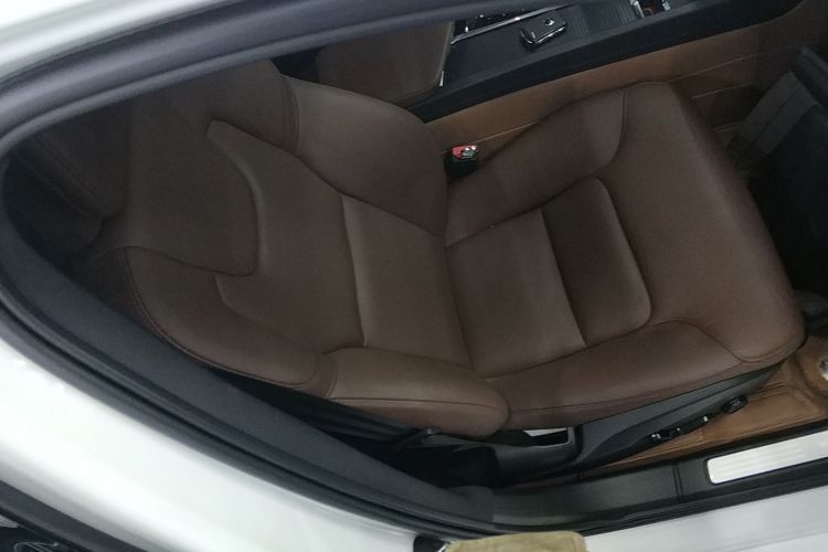 沃尔沃S60 2025款 B4 智逸豪华版局部细节41