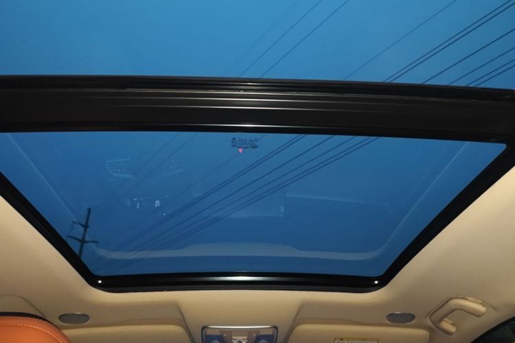 蓝电E5 PLUS 2026款 165km 长续航先享版Ultra 7座中控内饰22