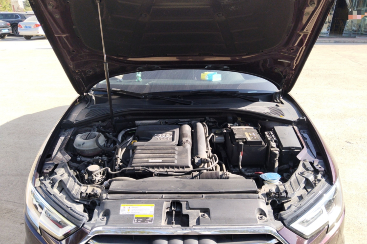 奥迪A3 2020款 Sportback 35 TFSI 进取型 国VI机舱底盘24