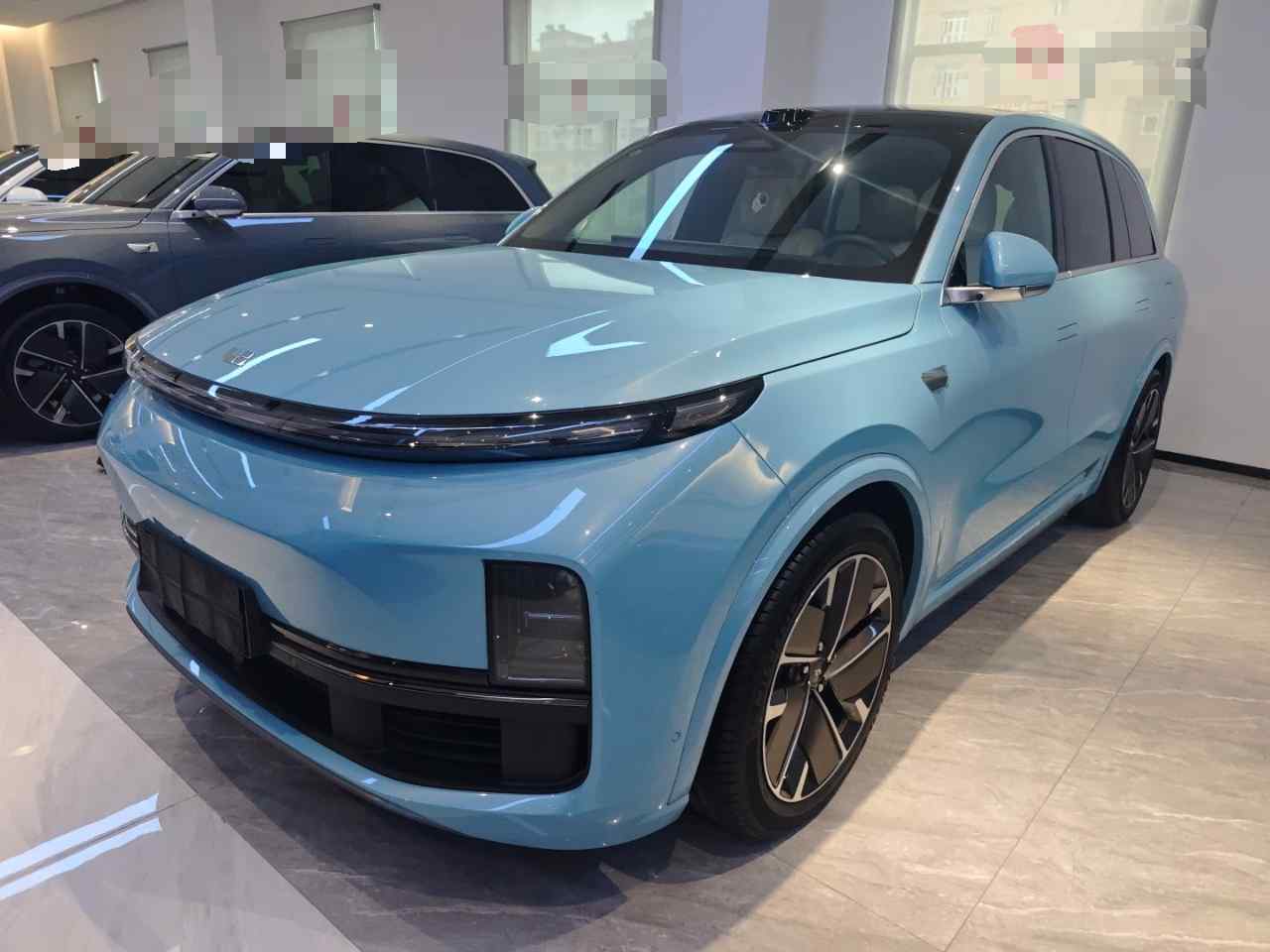理想汽车 理想L8 2025款 Ultra 智能焕新版(2)