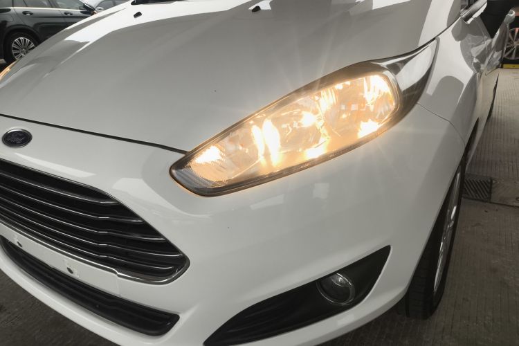 福特 嘉年华 2013款 两厢 1.5L 自动时尚型局部细节36