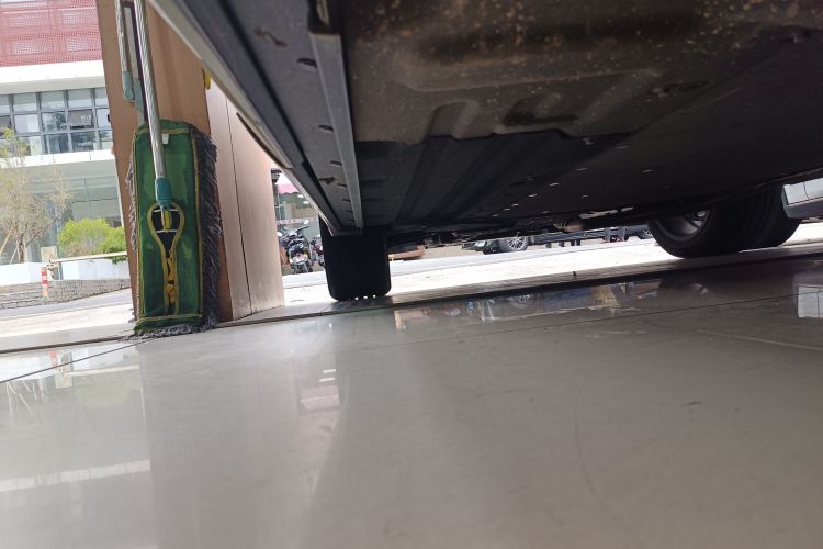 理想汽车 理想ONE 2021款 增程6座版局部细节9002