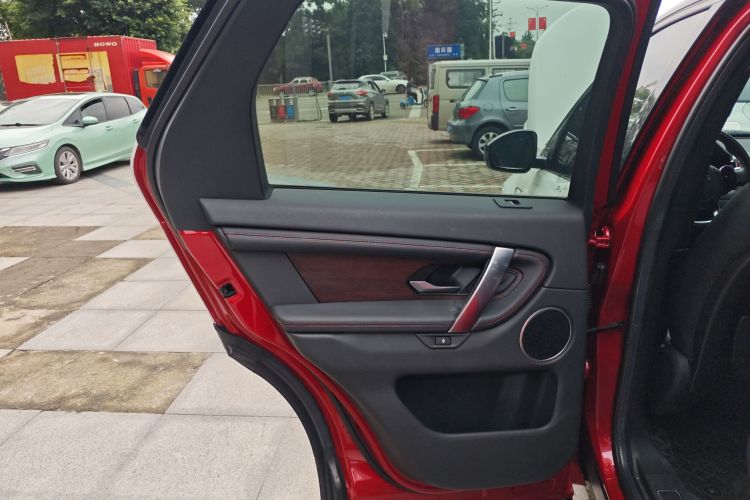 路虎 发现运动版 2020款 249PS R-Dynamic 性能版中控内饰49