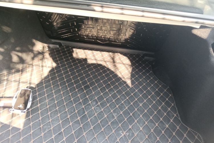 奔驰C级 2024款 改款 C 260 L 运动版局部细节23