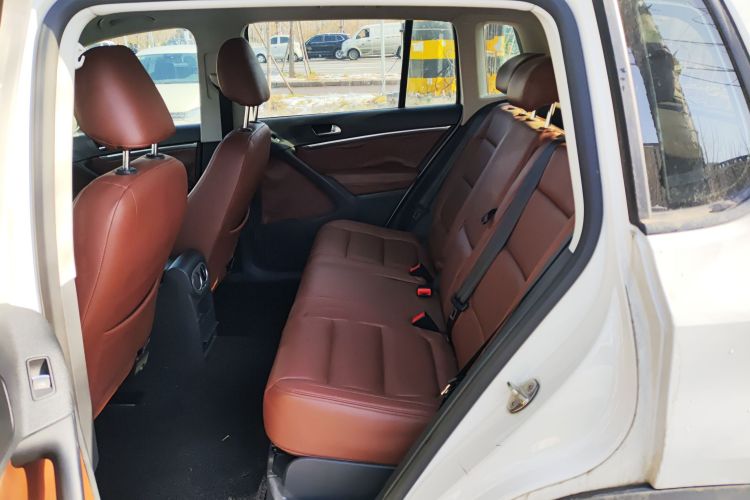 大众 途观 2015款 1.8TSI 自动两驱舒适版中控内饰21