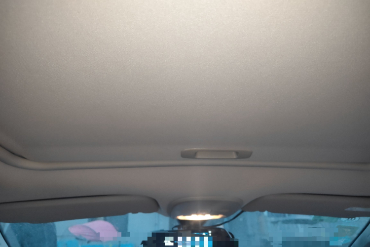 标致308 2014款 乐享版 经典 1.6L 自动风尚型中控内饰22