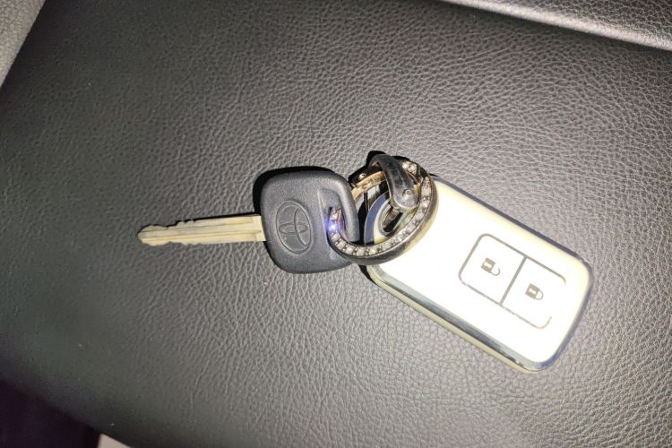 丰田 YARiS L 致炫 2016款 改款 1.5E CVT魅动版中控内饰11