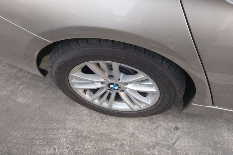 宝马3系 2014款 320Li 时尚型车身外观6002