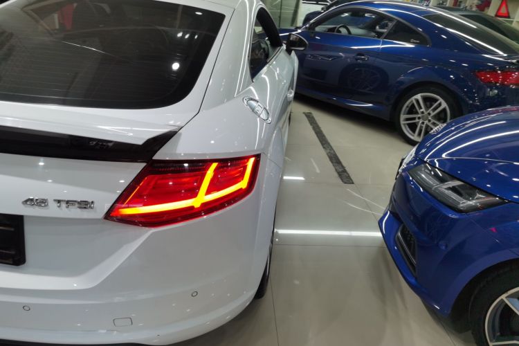 奥迪TT 2015款 TT Coupe 45 TFSI车身外观9