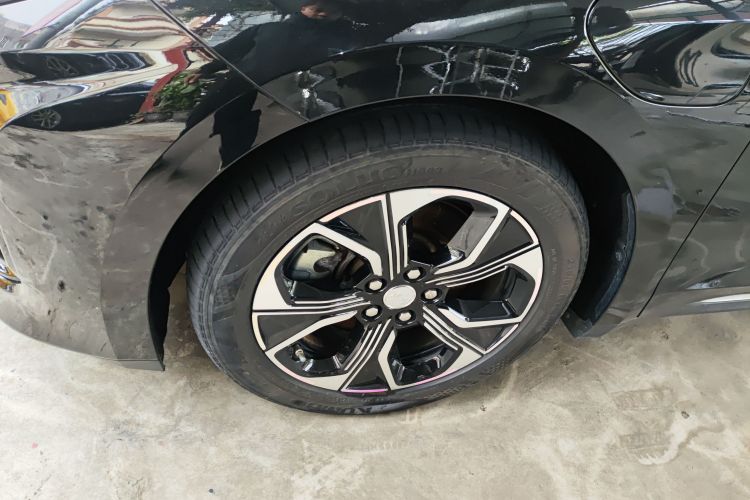 红旗E-QM5 2021款 网约充电 基础版 4座车身外观6005