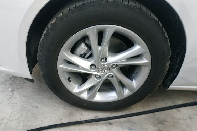 别克 君威 2020款 552T 精英型车身外观6007