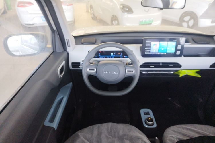 吉利银河 2024款 熊猫mini 200km 耐力熊中控内饰13