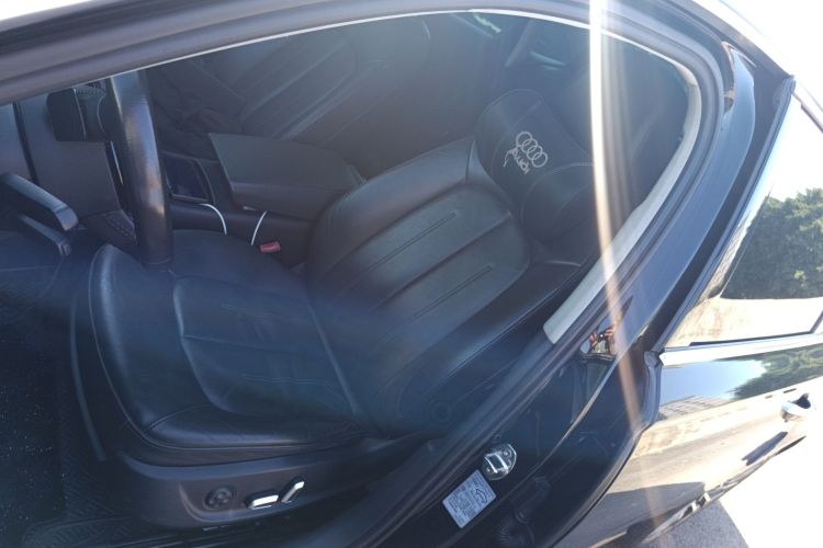 奥迪A6L 2017款 45 TFSI quattro 运动型中控内饰19