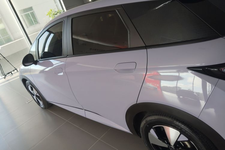 比亚迪 海豚 2023款 420km 时尚版车身外观4