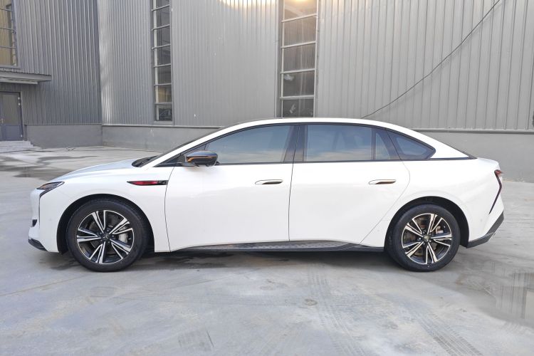 红旗EH7 2024款 690 Pro车身外观4