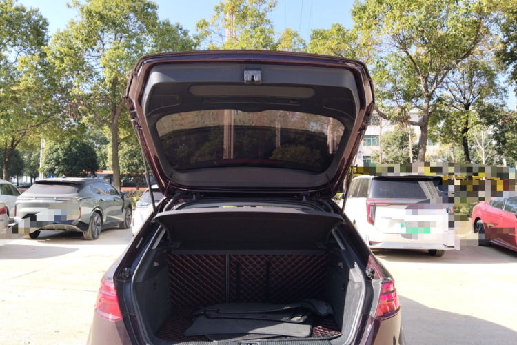 奥迪A3 2020款 Sportback 35 TFSI 进取型 国VI机舱底盘23