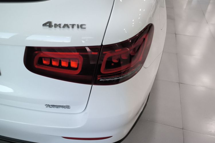 奔驰GLC 2022款 改款二 GLC 260 L 4MATIC 豪华型车身外观9