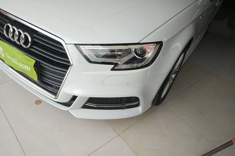 奥迪A3 2018款 30周年年型 Sportback 35 TFSI 时尚型局部细节36